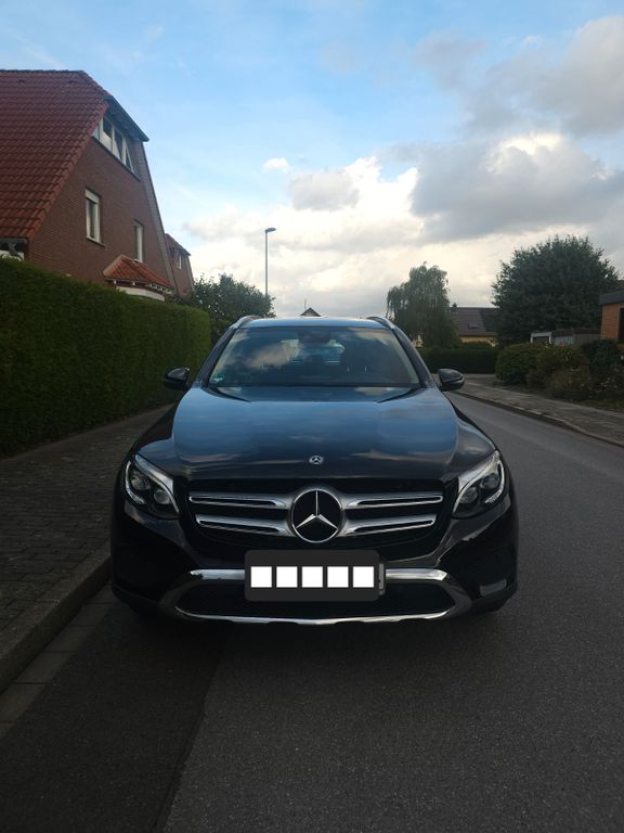 Image of Mercedes-Benz GLC 250