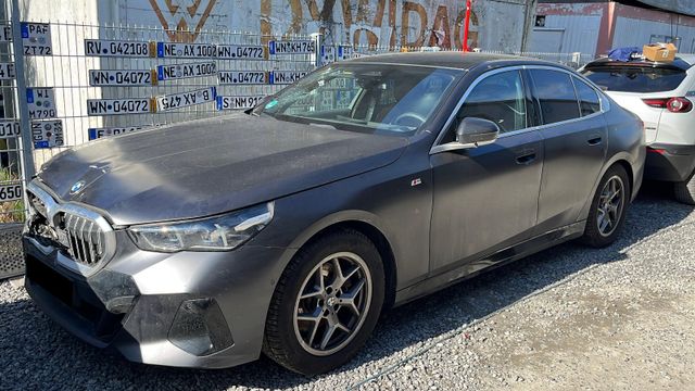 BMW 520d xDrive Limousine *M-Sport*Panorama*