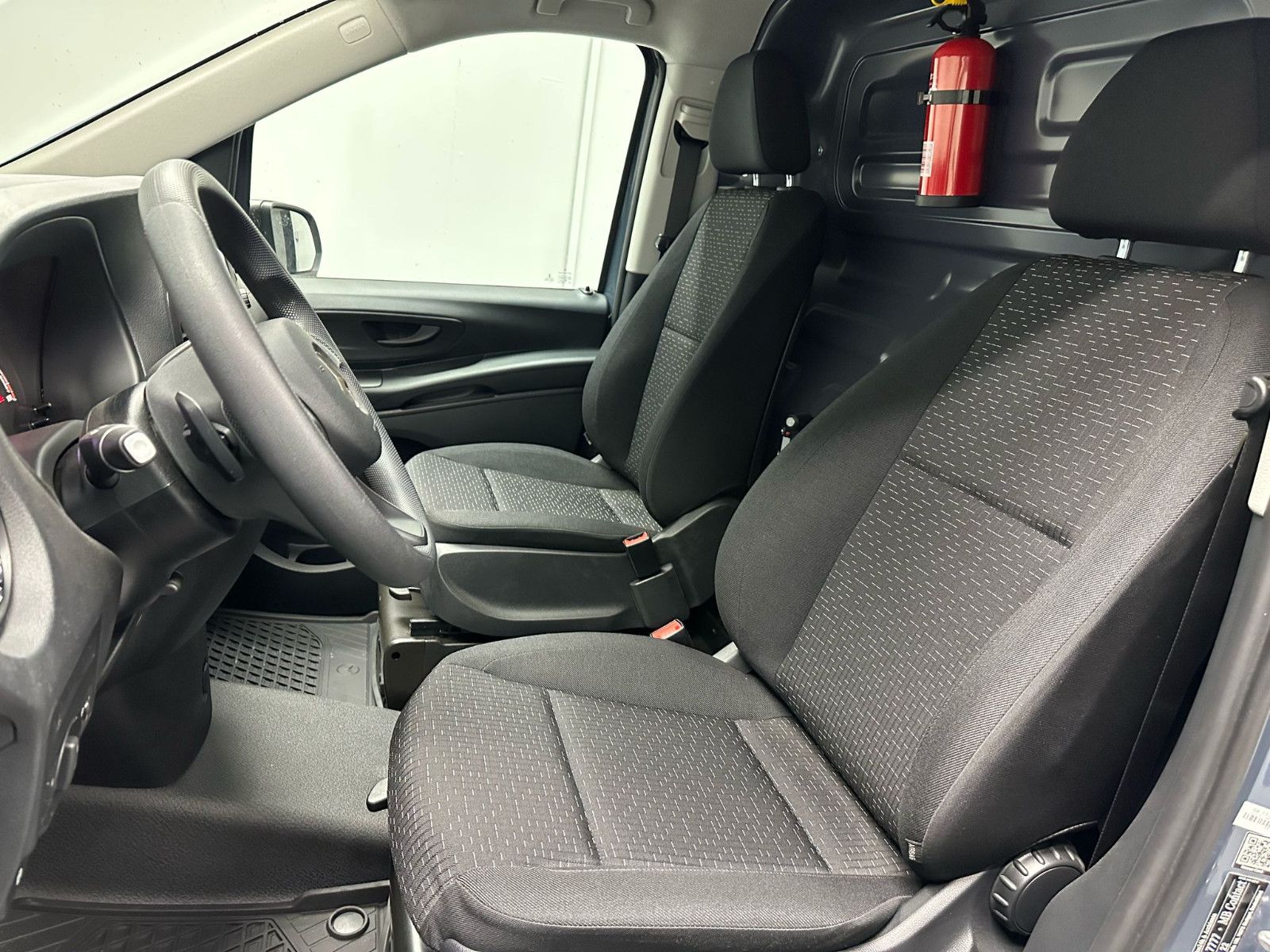 Fahrzeugabbildung Mercedes-Benz eVito *KLIMA*KAMERA*PDC*DAB*SH*