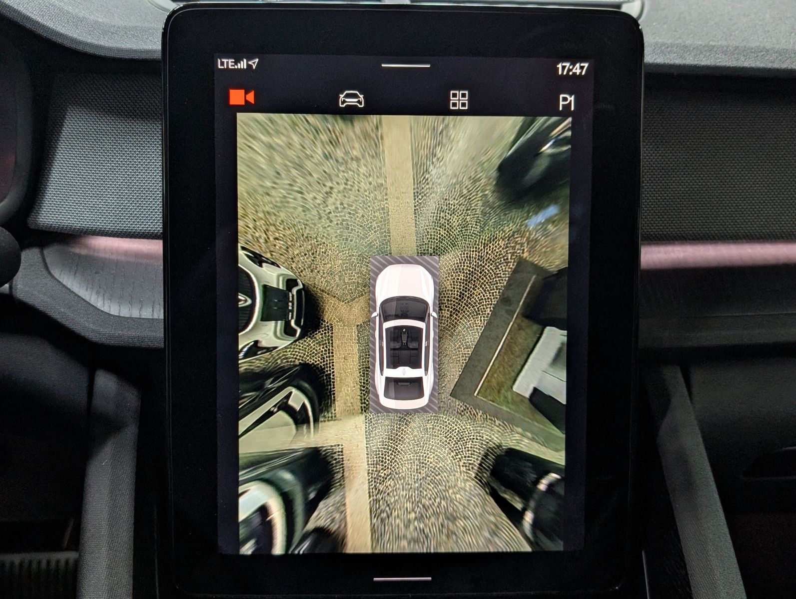 Fahrzeugabbildung Polestar 2 Range SoH 94% PILOT PLUS-PK PANO LED H&K WÄRME