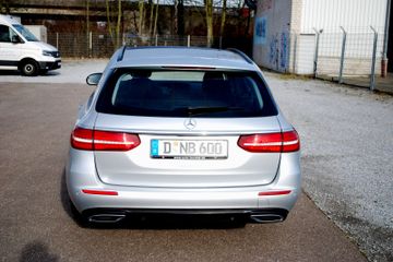 Mercedes E 300 - 6