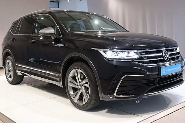 Tiguan Allspace R-Line 2.0 TDI DSG ACC AHK LED