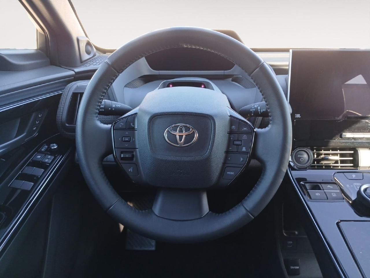 Fahrzeugabbildung Toyota bZ4X AWD