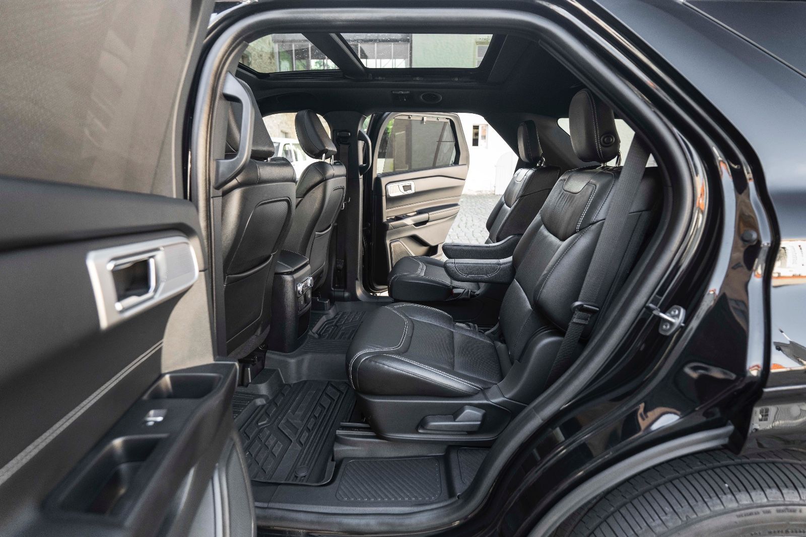 Fahrzeugabbildung Ford Explorer ST 4X4 ACC AHK NAV B&O 360° TOTW PANO