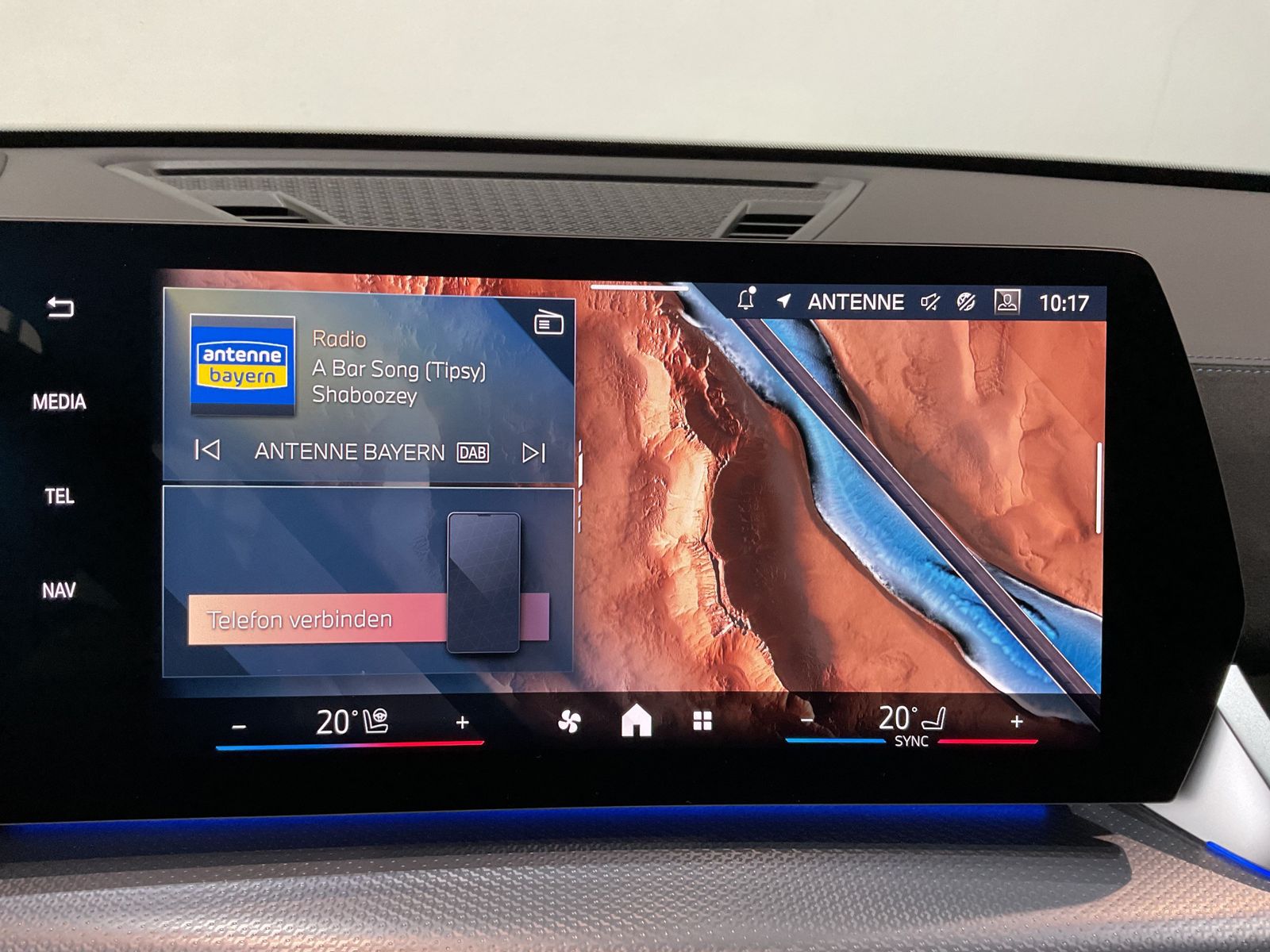 Fahrzeugeinzelansicht 9 Fahrzeugabbildung BMW iX1 eDrive20 |Head-Up Display |AHK |Komfortzugan