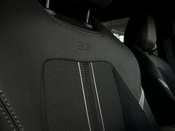Fotografie des Opel Astra Sports Tourer 1.2 Turbo GS Tech-Paket