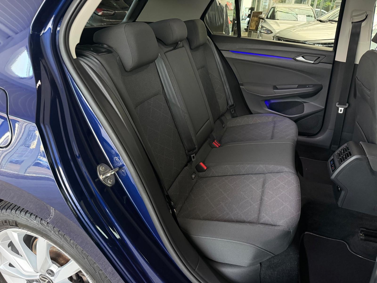 Volkswagen Golf *8*2.0 TDI*Lim.*DSG*Life*AHK*ACC*SHZ*NAVI*, миниатюра 24