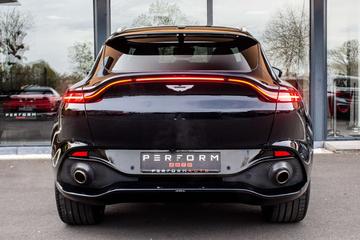 2021 Aston Martin DBX — фото 7