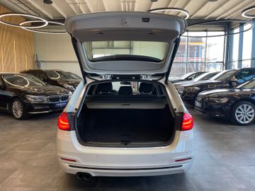 BMW 320 d Touring Sport Line *LED*NAVI*PDC*SZHZ*