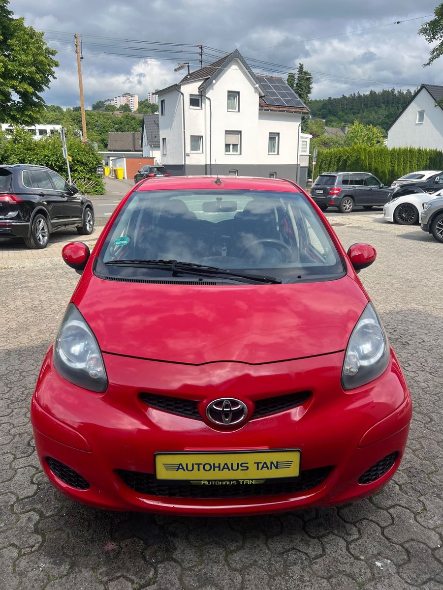 Fahrzeugabbildung Toyota Aygo AYGO *TÜV & ÖLWECHSEL NEU*