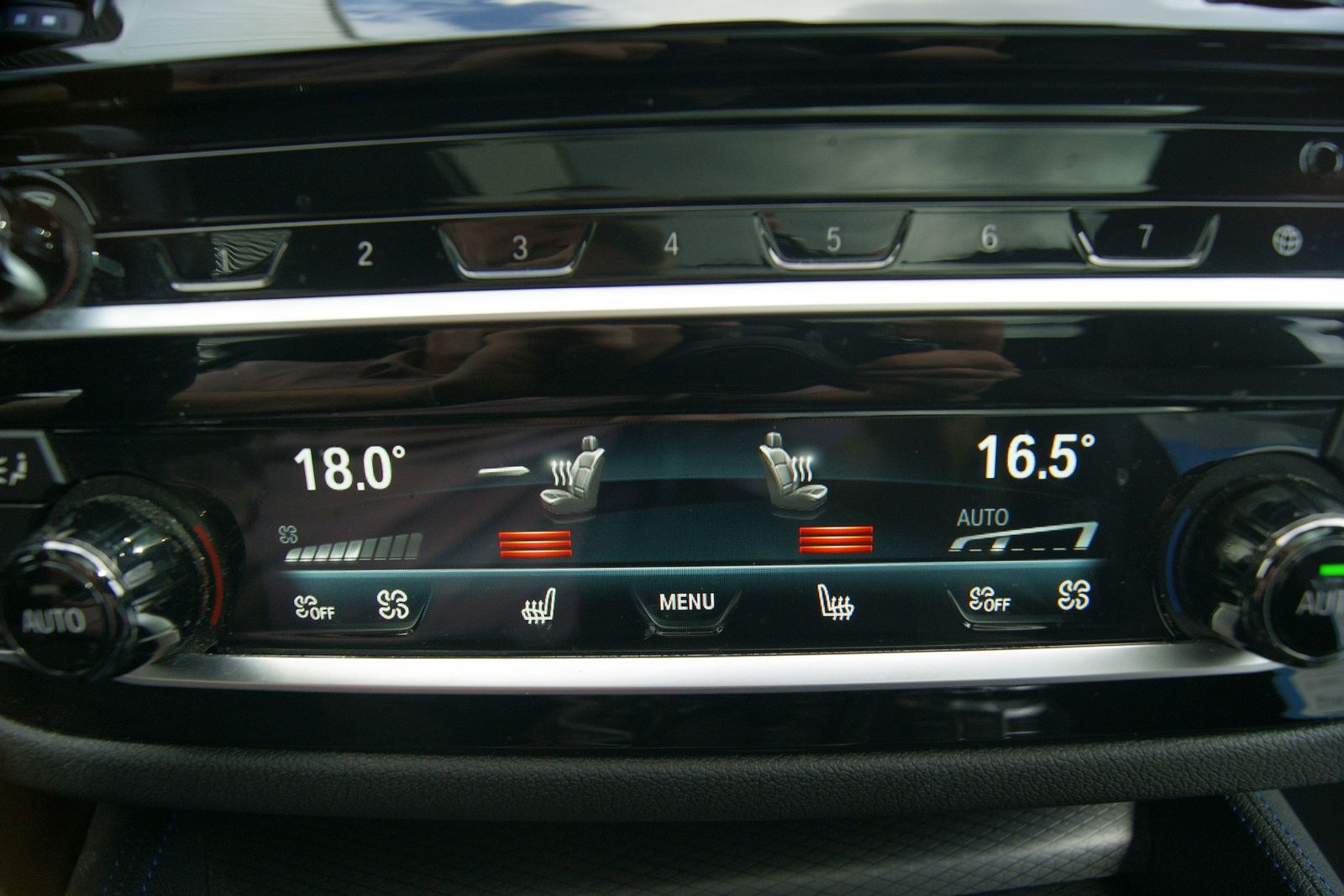 BMW 540d xDrive M-SPORT LASER PANO HUD ACC HIFI-HK S foto 24