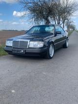Mercedes-Benz 320 - Mercedes-Benz 320 aus 1993