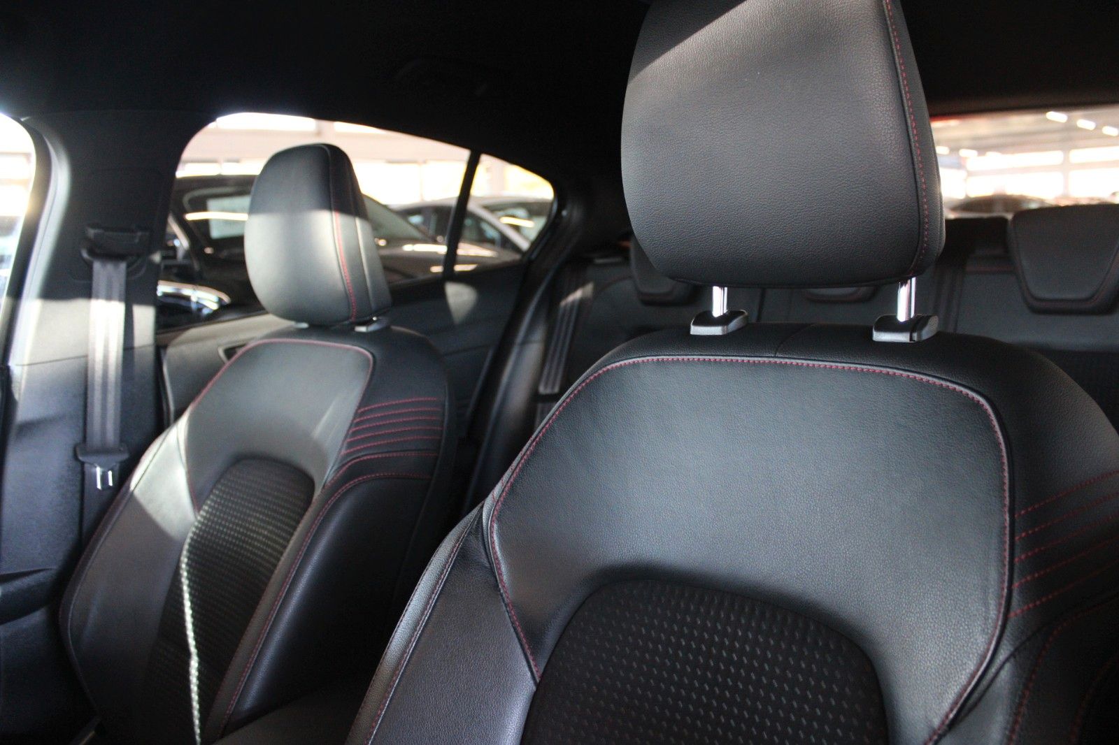 Fahrzeugabbildung Ford Focus 134kW ST-Line LED NAVI CAM WinterPaket