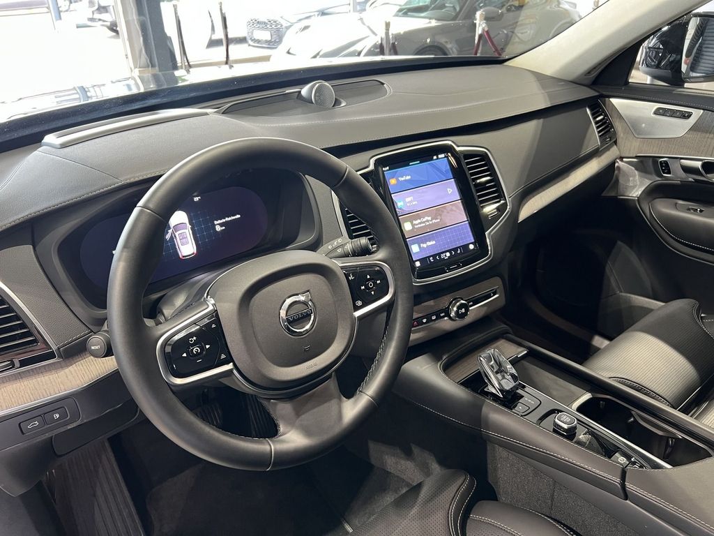 Volvo XC90 T8 Ultra Dark Recharge AWD B&W Massage 22''