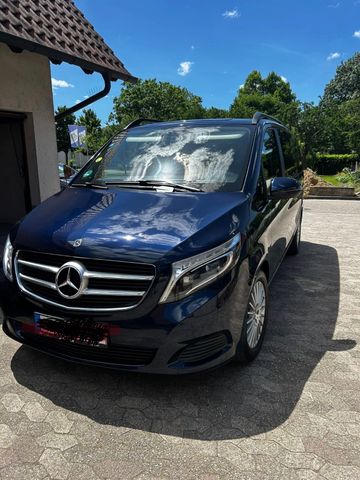MERCEDES-BENZ V 220