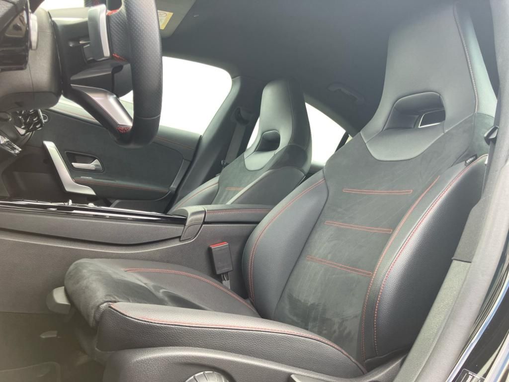 Fahrzeugabbildung Mercedes-Benz CLA 220 d Coupé AMG*KEYLESS*KAMERA*LED*NAVI*AMBI