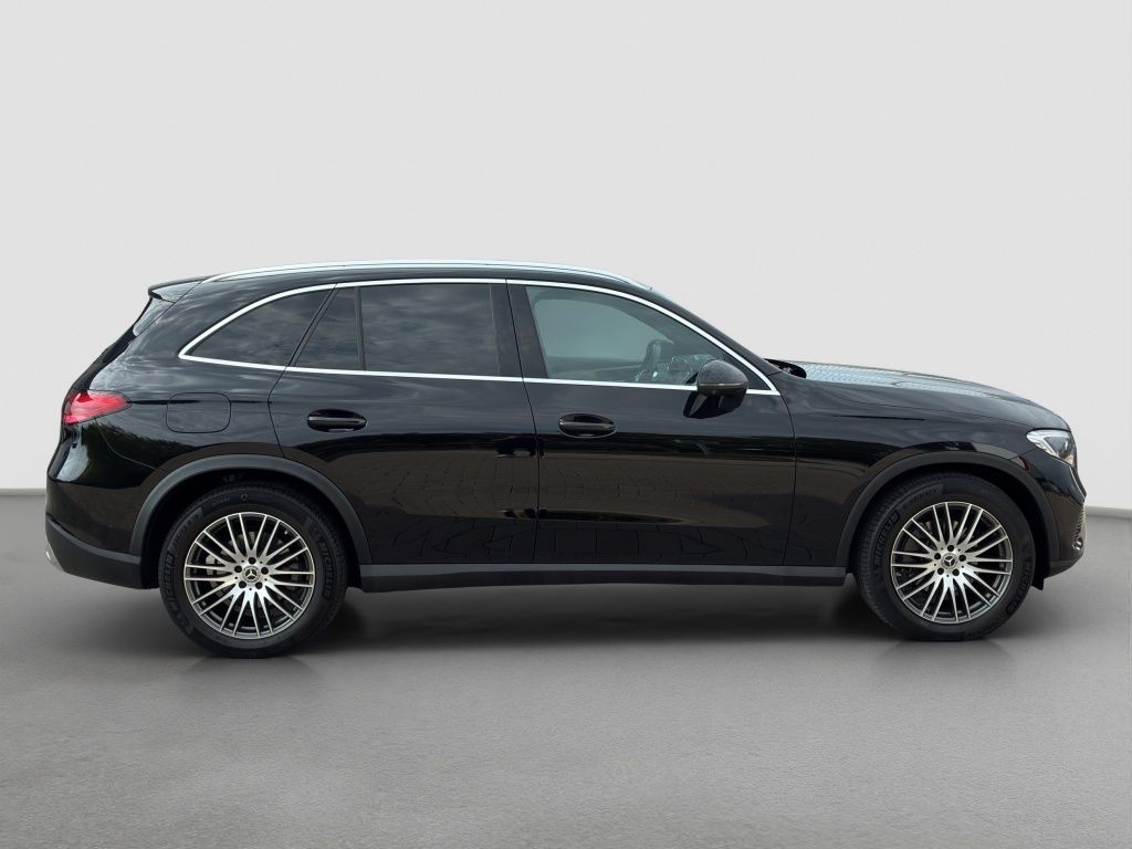 Fahrzeugabbildung Mercedes-Benz GLC 200 4MATIC PANO-SD*LED*EASY-PACK*AMBIENTE*