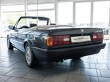 BMW 320i Cabrio E30 - BMW 320: Roadster, E30