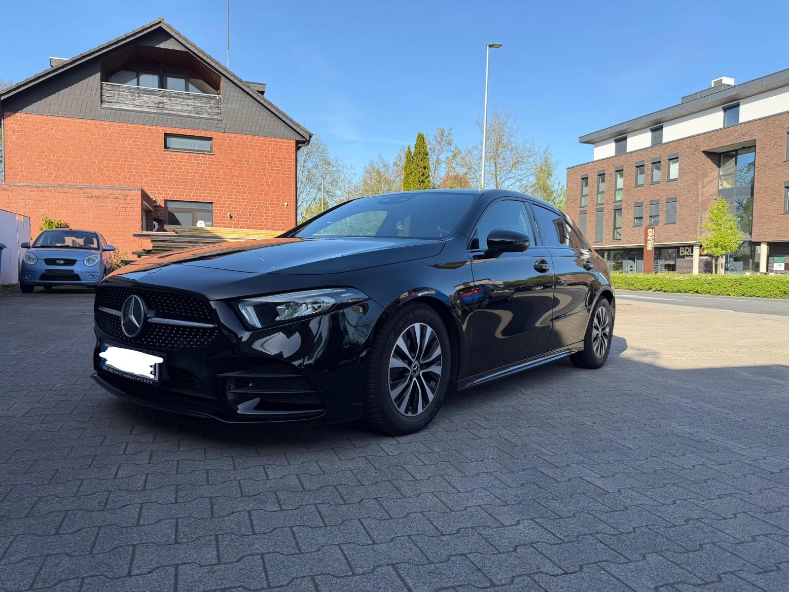 Mercedes-Benz A 200 A A 200 d
