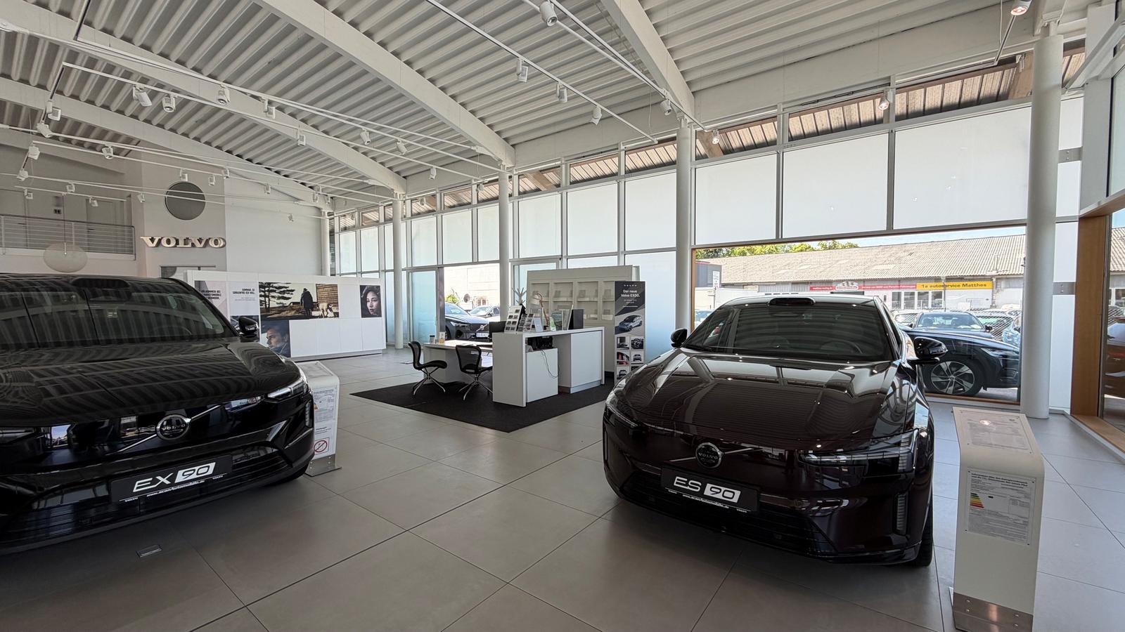 showroom-image-bottom