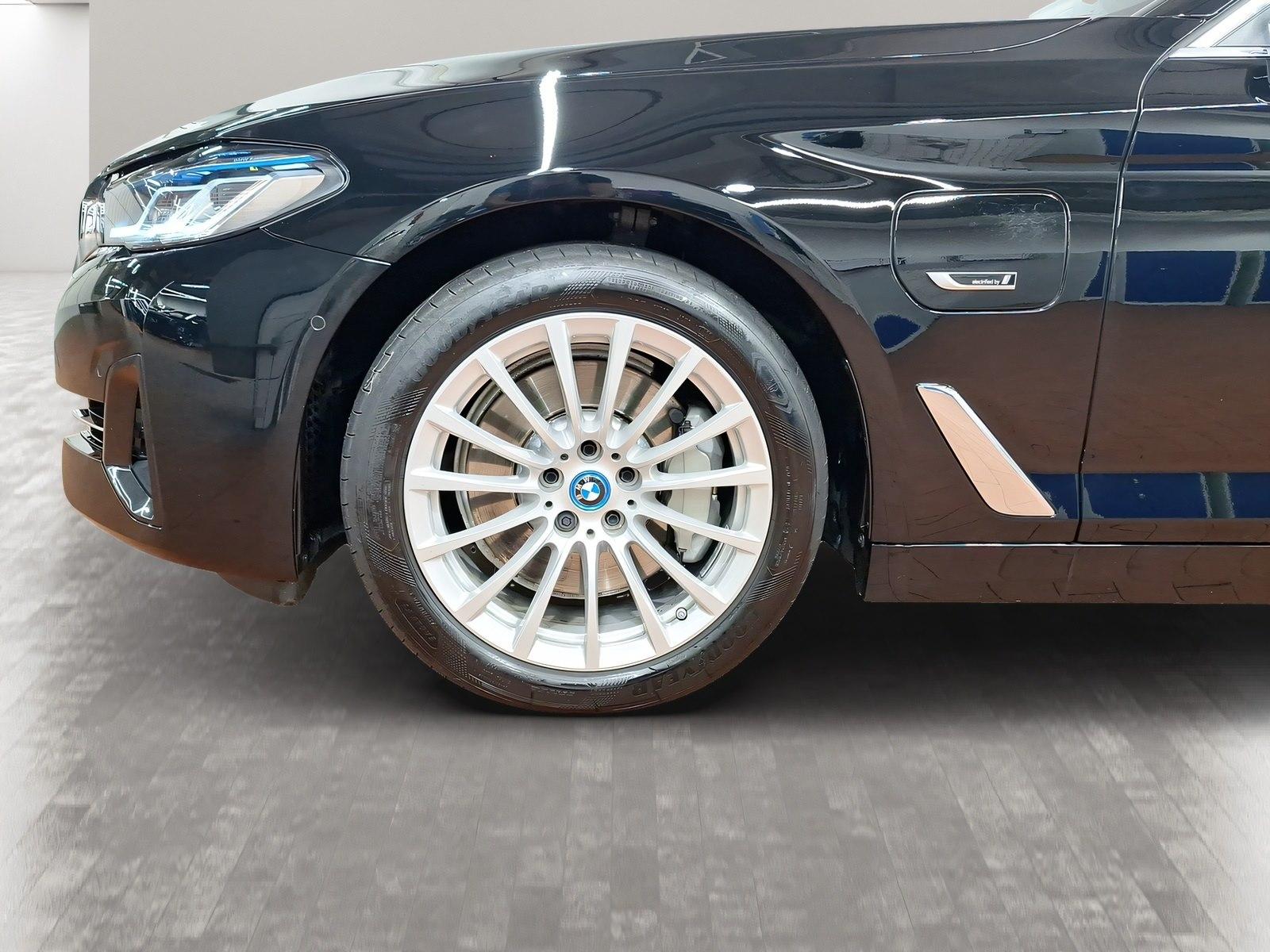 BMW 530e xDrive Touring Driv.Assist.Prof Head-Up