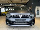 Volkswagen Tiguan Allspace Highline 4Motion R-Line*NAVI*LED - VW Gebrauchtwagen