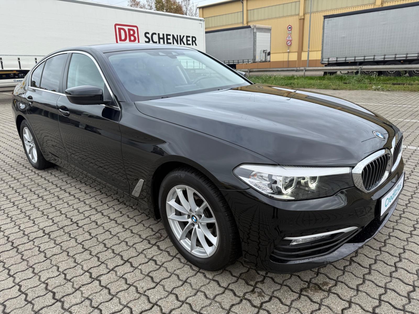 BMW 520 d Limousine xDrive Luxury/LED/NAV/KAM/SHZ!