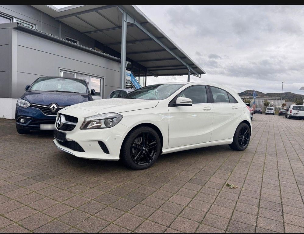 Image of Mercedes-Benz A 200
