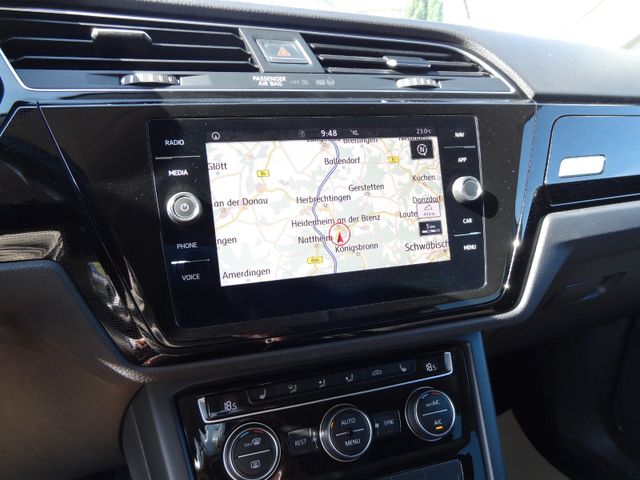 Fahrzeugabbildung Volkswagen Touran Sound/1.Hd/DSG/150PS/AHK/Navi/
