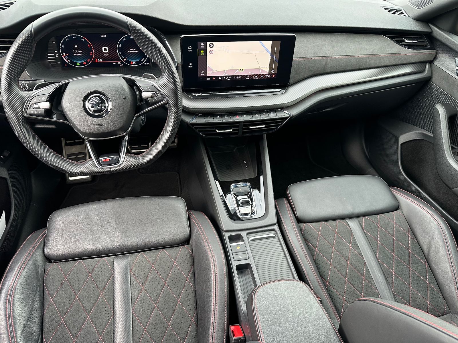 Fahrzeugabbildung SKODA Octavia Combi 2.0 TDI DSG 4x4 RS NAV+LED+PANO