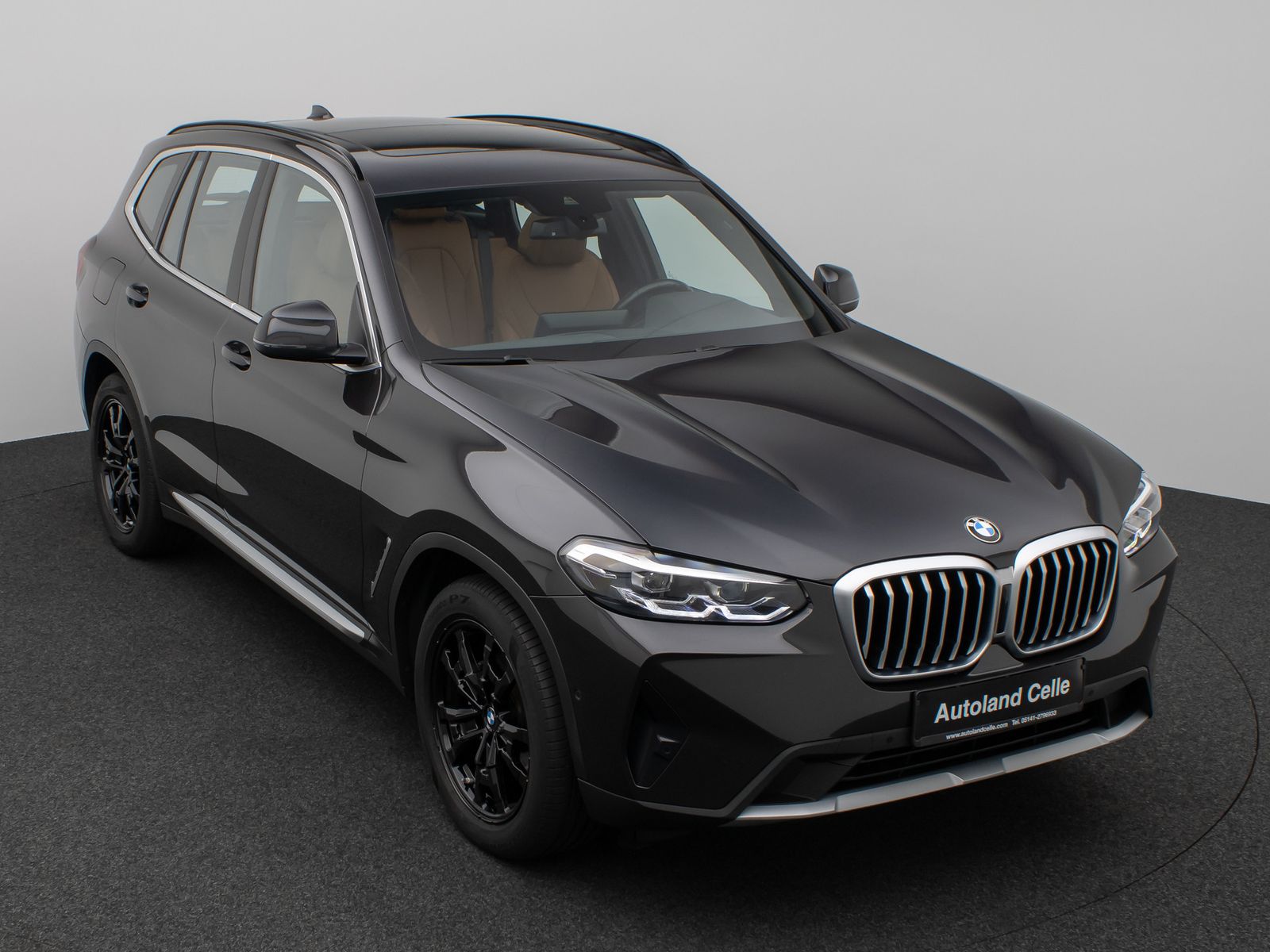 Fahrzeugabbildung BMW X3 xD20d Panorama Kamera DAB AHK Sport 19Zoll