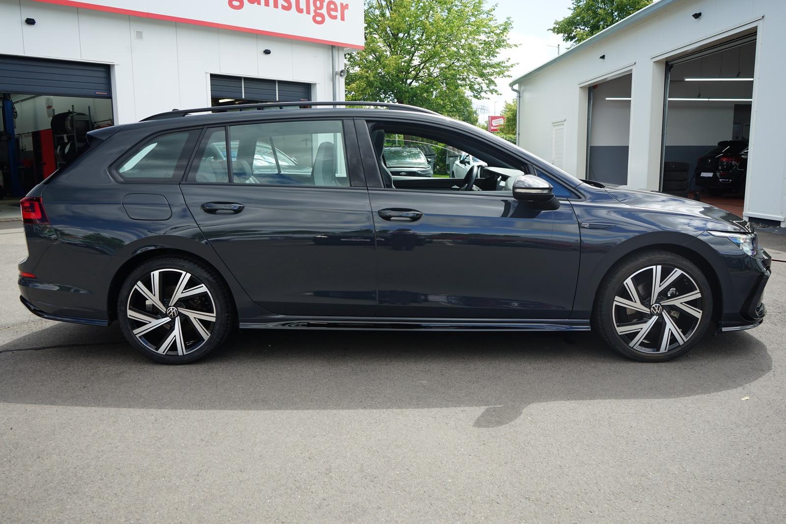 Volkswagen Golf VIII Variant 1.5 TSI R-Line LED Panorama, миниатюра 3