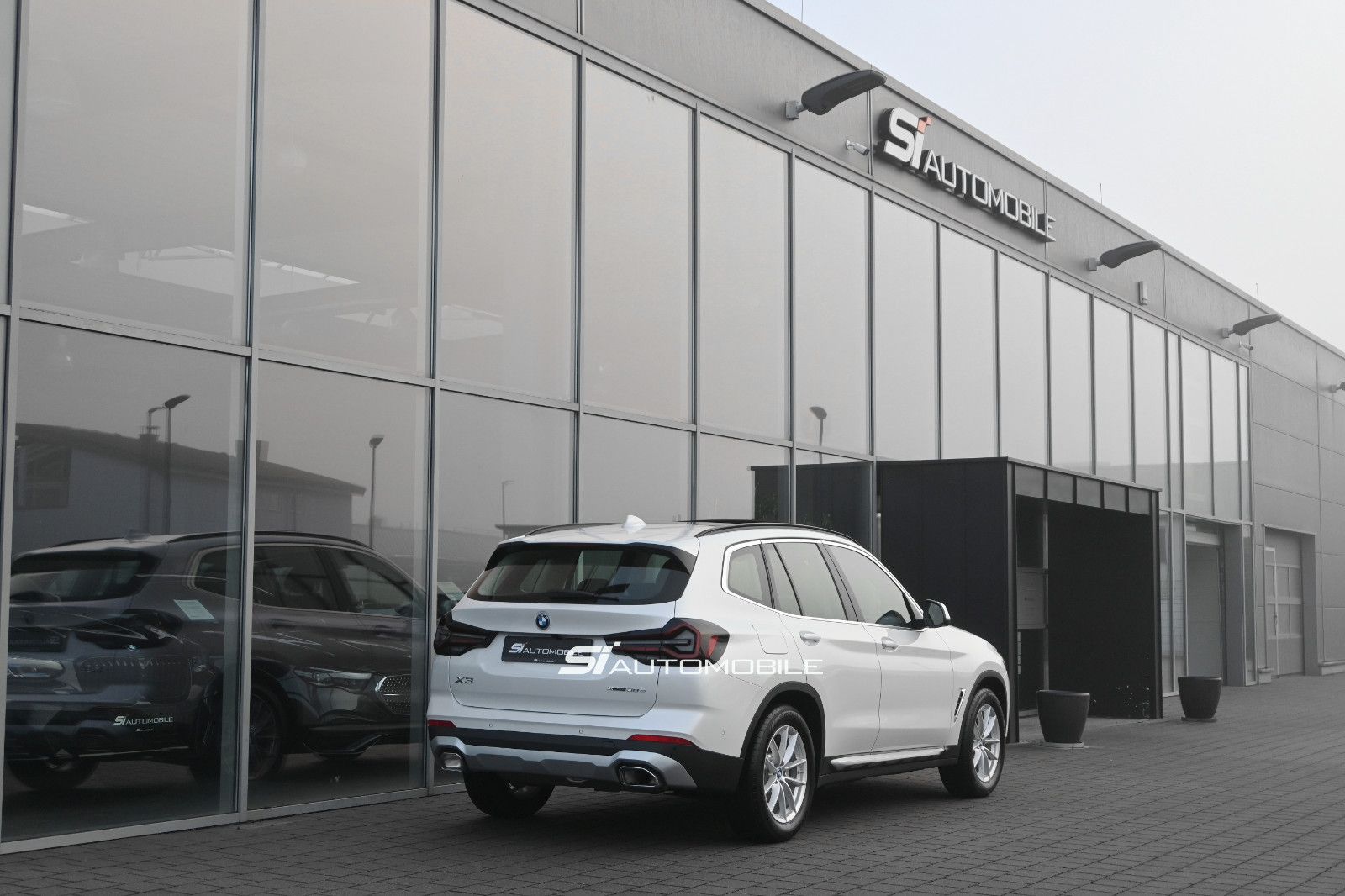 Fahrzeugabbildung BMW X3 xDr.30e °ACC°AHK°PANO°MEMORY°ECHT-LEDER°H/K°