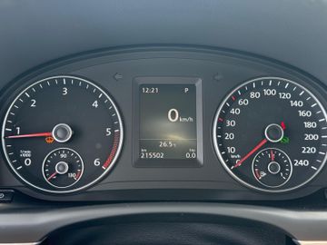 Volkswagen Touran - 11