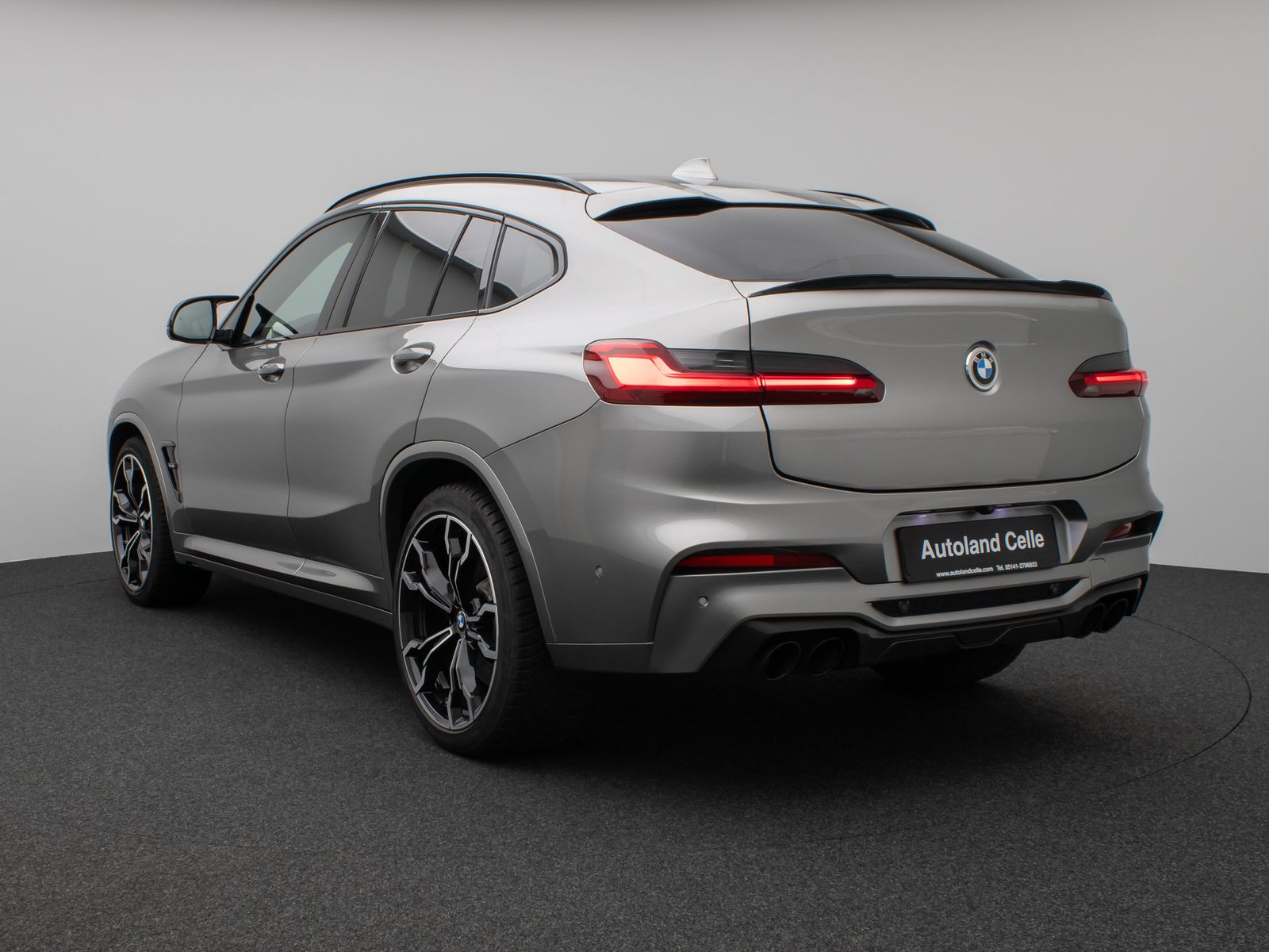 Fahrzeugabbildung BMW X4 M Panorama 360°HUD DAB H/K Individual 21Zoll