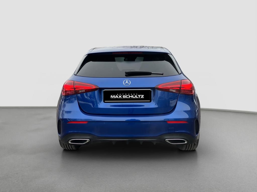 Fahrzeugabbildung Mercedes-Benz A 200 Kompaktlimousine AMG Line+Night Paket*PDC