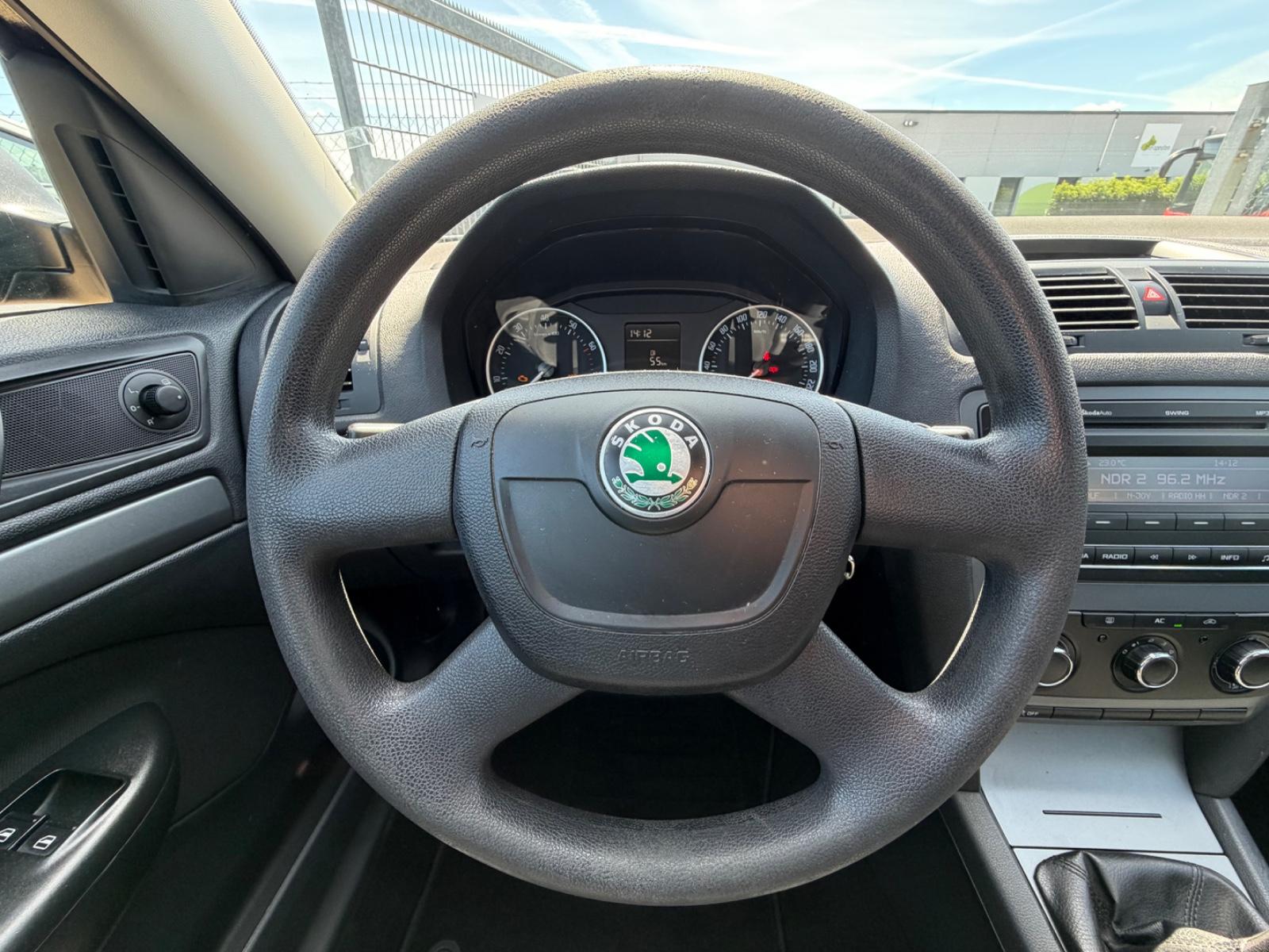 Skoda Octavia 2011 — photo 19