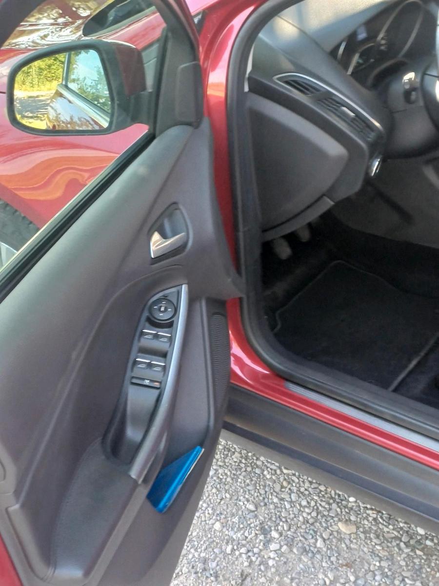 Ford Focus 2013 — photo 14