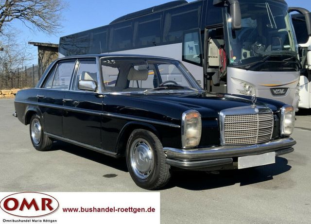 Mercedes-Benz 200 D Strich 8 / W 115 / Oldtimer