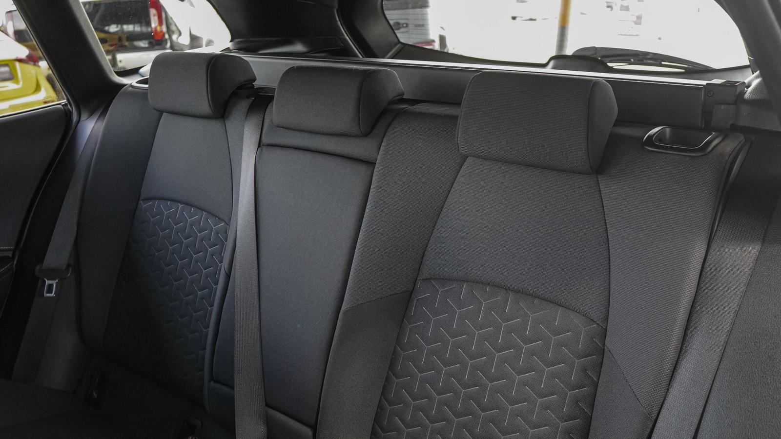 Suzuki Swace 1.8 Hybrid Comfort+ KAM*ACC*TOT*HYBR*2.Hd