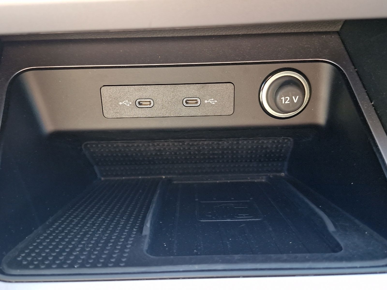 Fahrzeugabbildung SEAT Ateca FR 4Drive LED Navi ACC STHZ RFK SHZ
