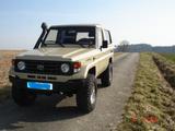Toyota Land Cruiser HZJ 74 "Original Buschtaxi" - Toyota Land Cruiser: Geländewagen, Hzj