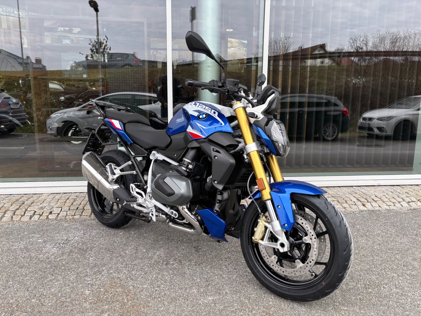 Fahrzeugabbildung BMW R 1250 R Style Sport 3 Pakete