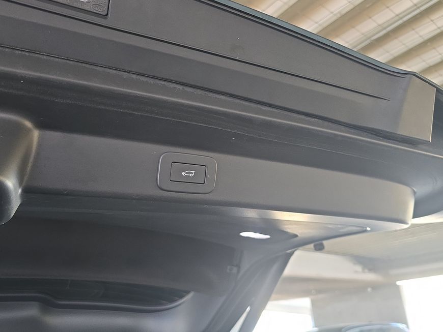 Land Rover Range Rover Sport D300 SE foto 18