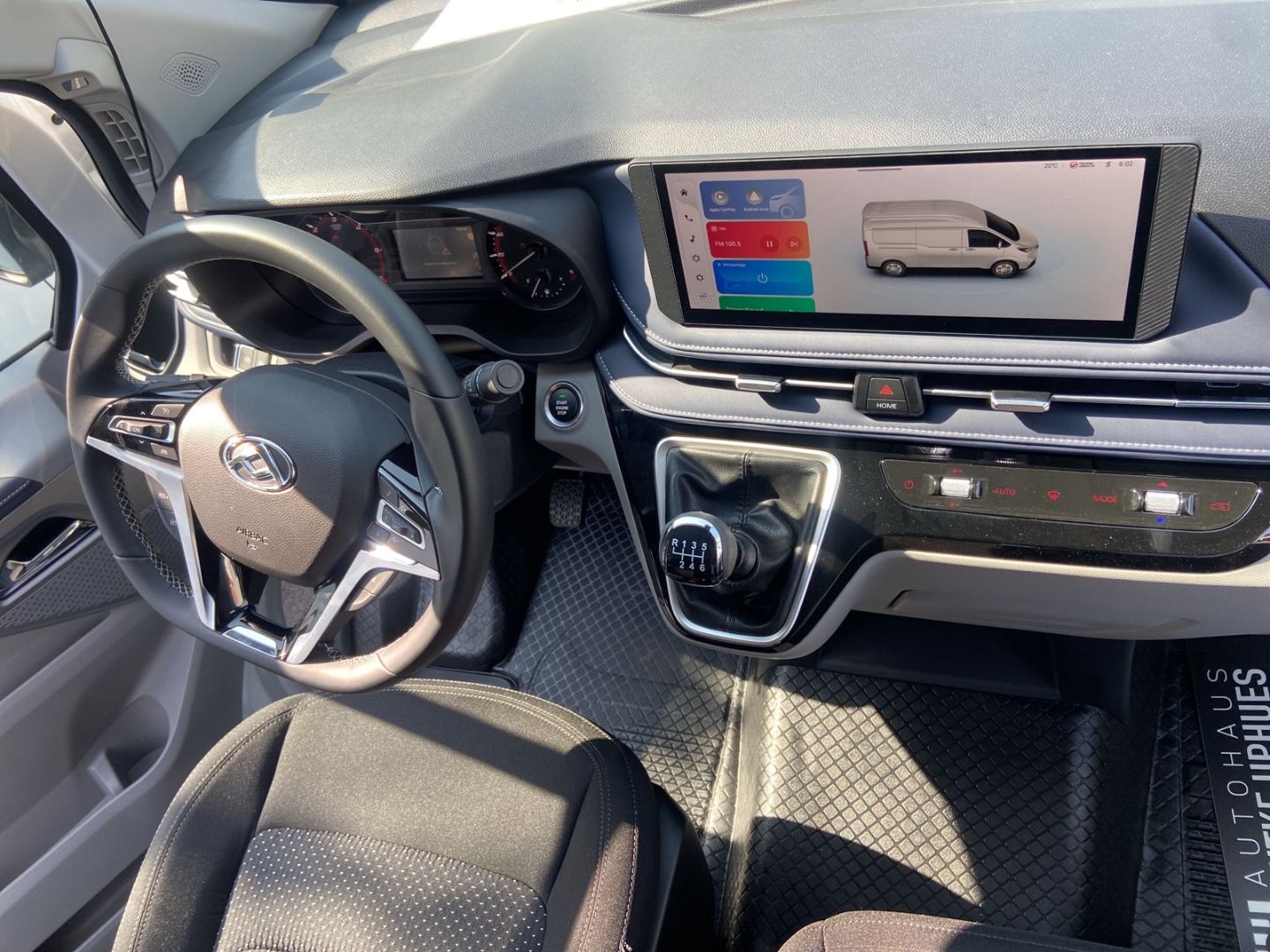 Fahrzeugabbildung Maxus Deliver7 2.0 TDCi KW L2 El. Schiebetüren CarPlay