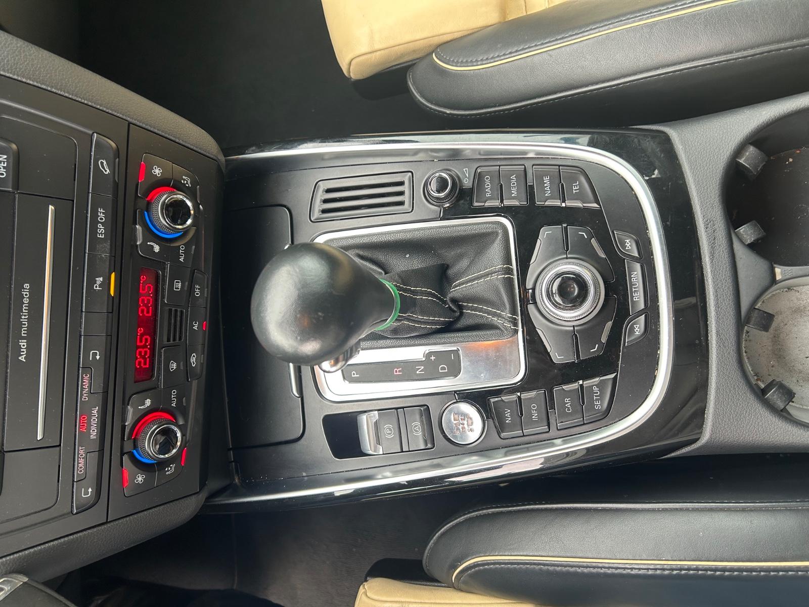 Audi Q5 3.2 FSI V6 271 ch BVA quattro / Bang & Olufsen / Caméra de recul / Cuir / Sièges électriques à mémoire
