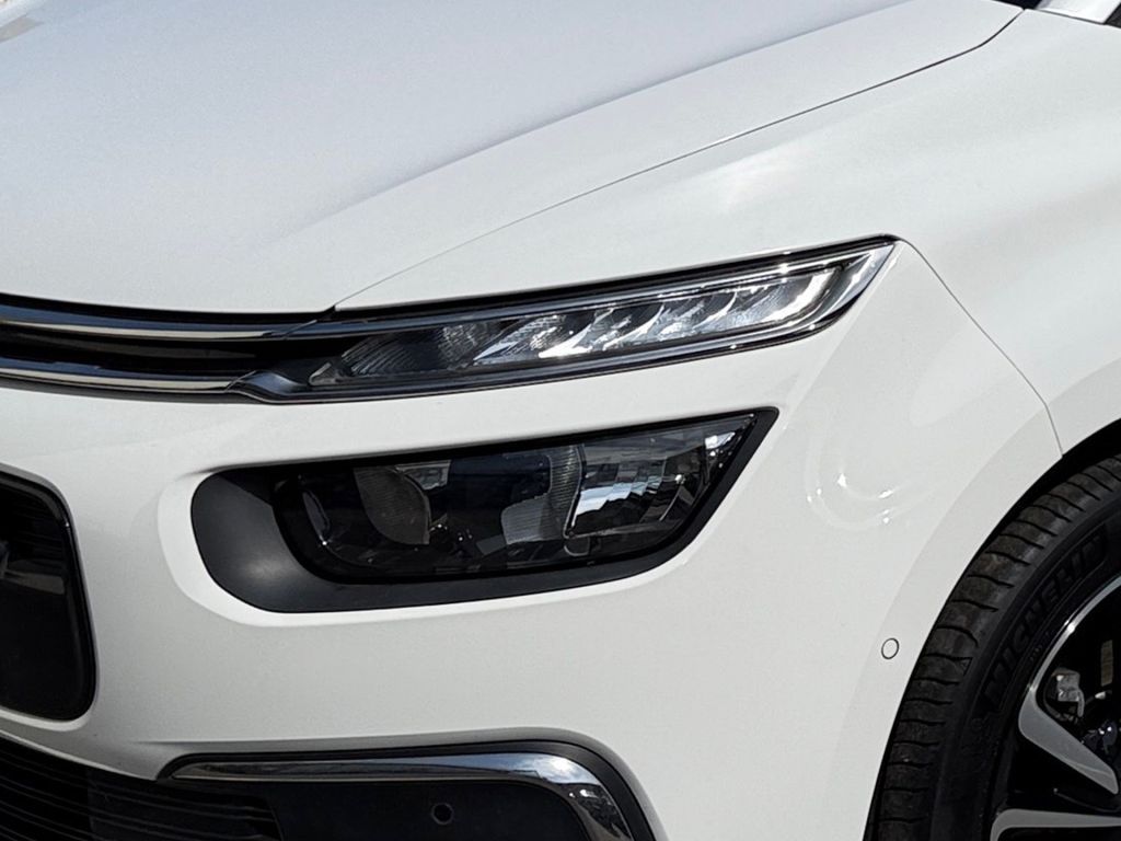 Fahrzeugabbildung Citroën Grand C4 Spacetourer PureTech 130 EAT8 SHINE