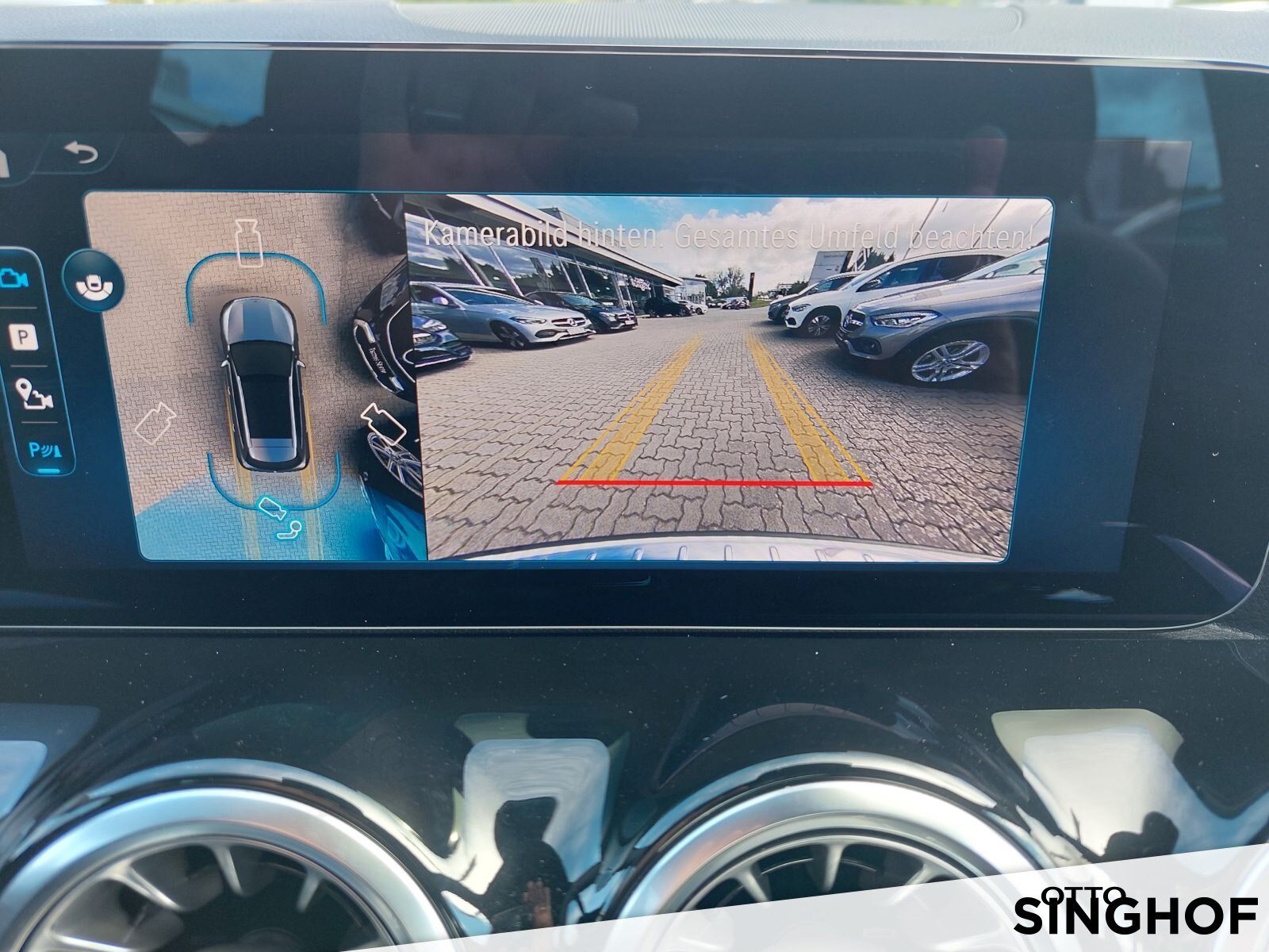 Fahrzeugabbildung Mercedes-Benz GLA 200 Progressive +AHK+360°+Distronic+TOTW+LED