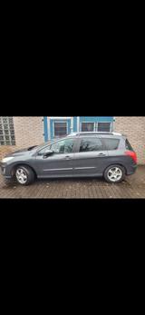 Peugeot 308 aus dem Jahr 2009 - Peugeot 308 200