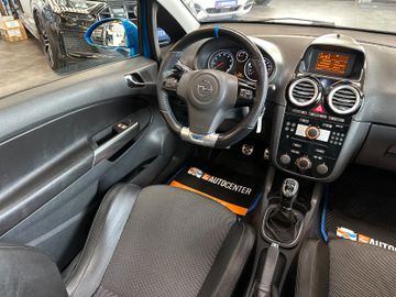 Opel Corsa D OPC *RECARO*LEDER*KliMAAUTOMATIK*